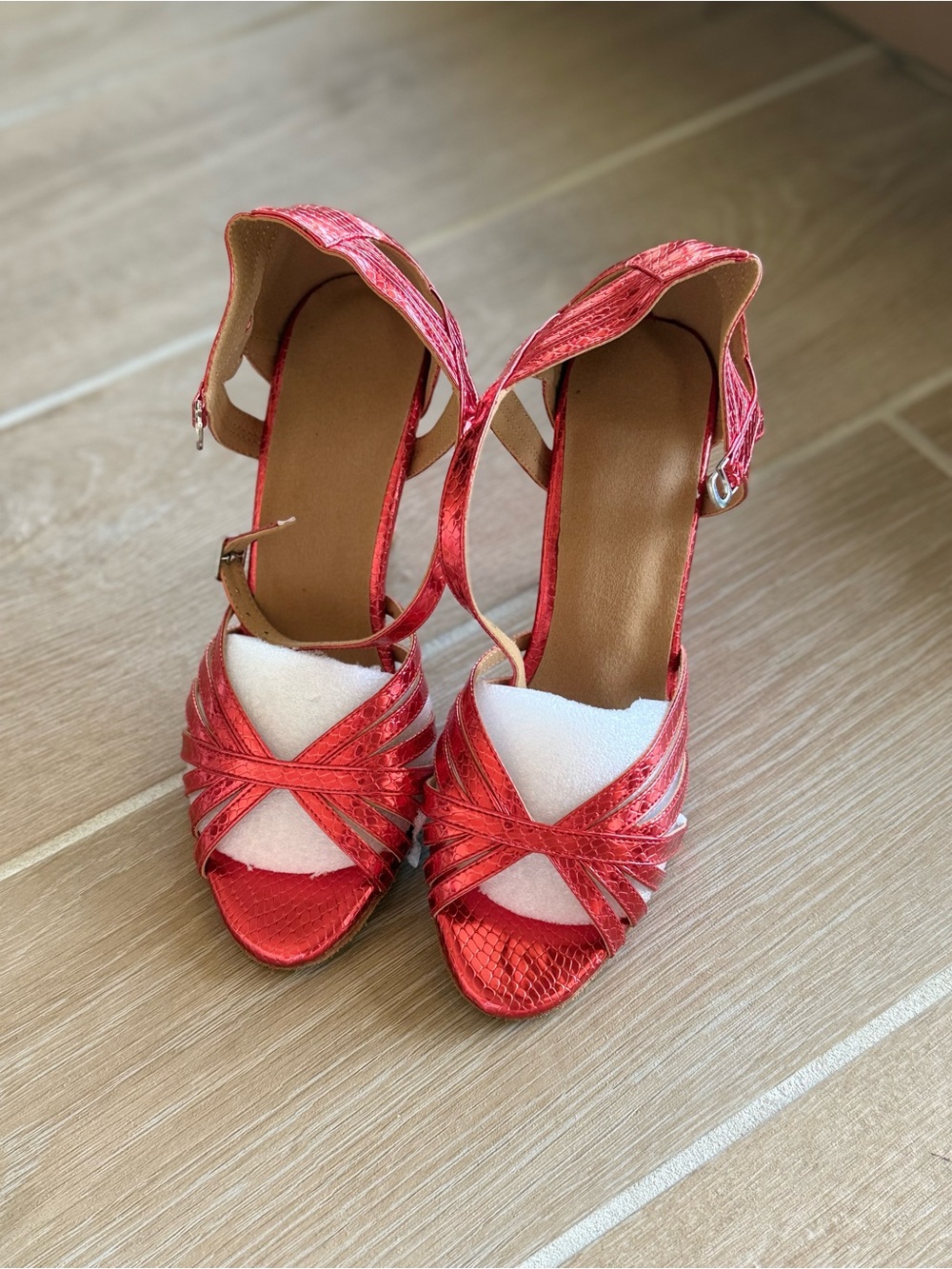Dance shoes 318